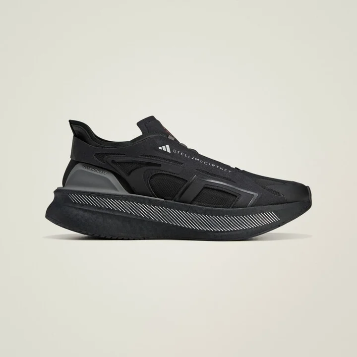Core Black / Crew Orange / Charcoal