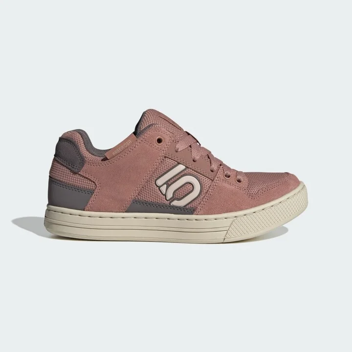 Warm Clay / Wonder Taupe / Charcoal