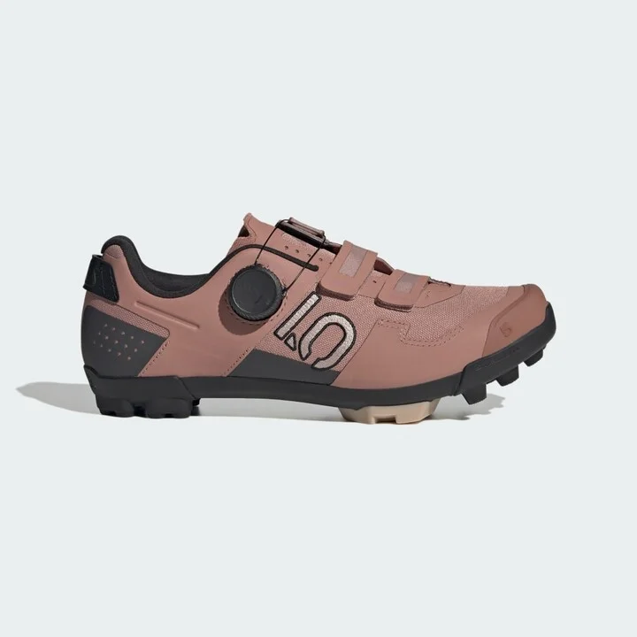 Warm Clay / Wonder Taupe / Core Black