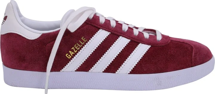 Adidas Gazelle Sneakers in Burgundy Suede