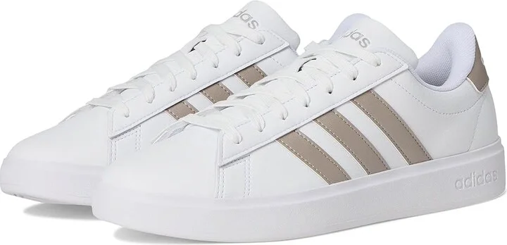 adidas Grand Court 2.0 Women's Shoes White/Metallic Silver : 5.5 B - Medium, Leather