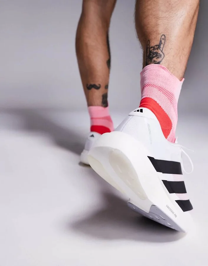 adidas Originals Evo sneakers in white and black - Image 4