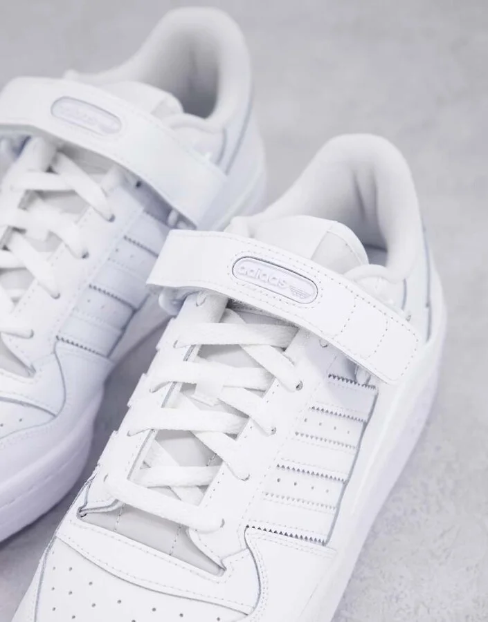 adidas Originals Forum Low sneakers in triple white - Image 2