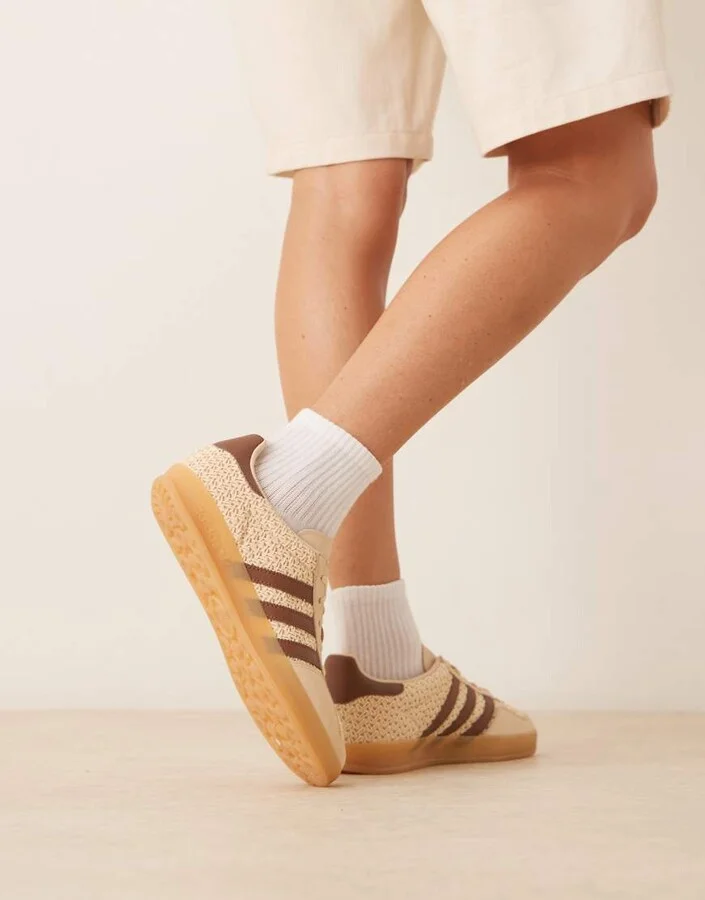 adidas Originals Gazelle Indoor sneakers in beige and brown - Image 3