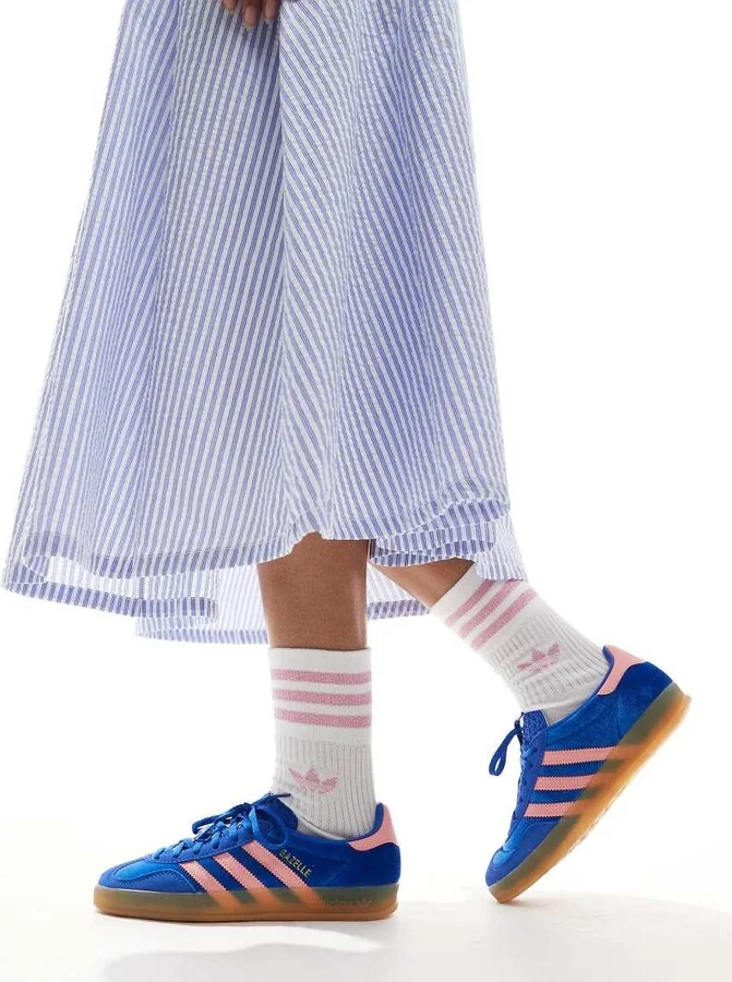 adidas Originals Gazelle Indoor sneakers in blue and pink - Image 3