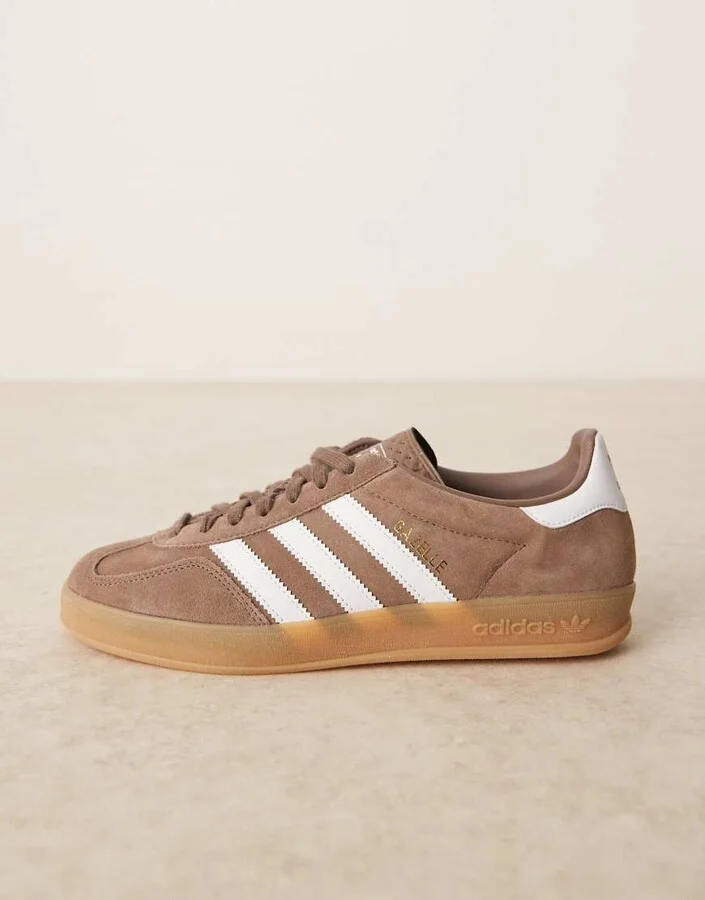 adidas Originals Gazelle Indoor sneakers in brown - Image 2