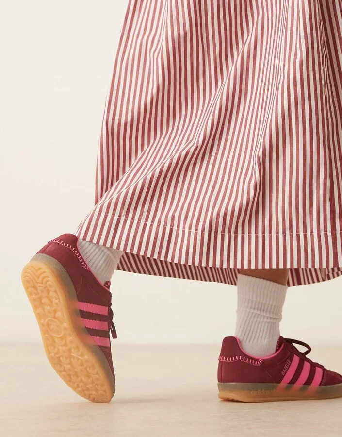 adidas Originals Gazelle Indoor sneakers in burgundy and pink - Image 4