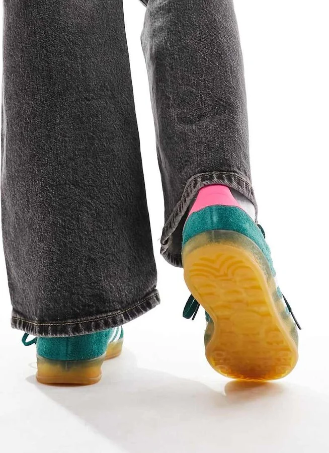 adidas Originals Gazelle Indoor sneakers in dark green with pink heel tab - Image 4