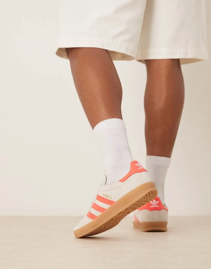 adidas Originals Gazelle Indoor sneakers in gray and red - Image 4