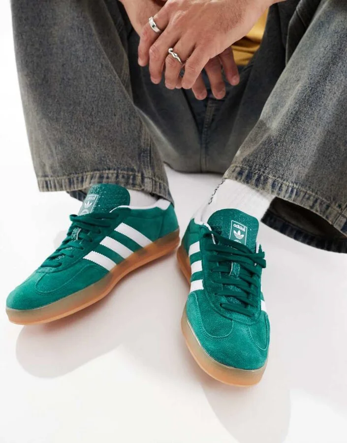 adidas Originals Gazelle Indoor sneakers in green and white - Image 3