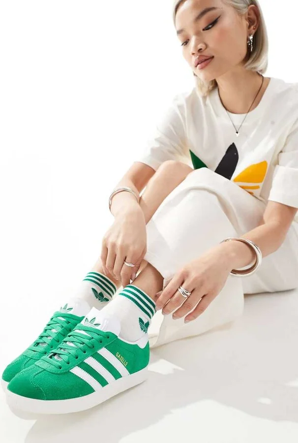 adidas Originals Gazelle sneakers in green - Image 4