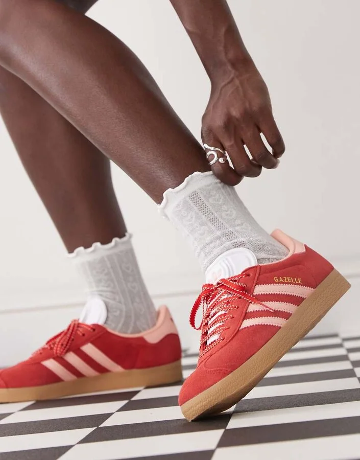 adidas Originals Gazelle sneakers in red and pink - Image 2