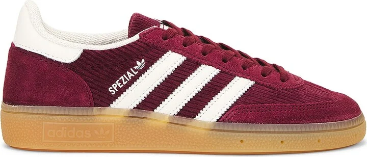 Shadow Red  Off White  & Gum