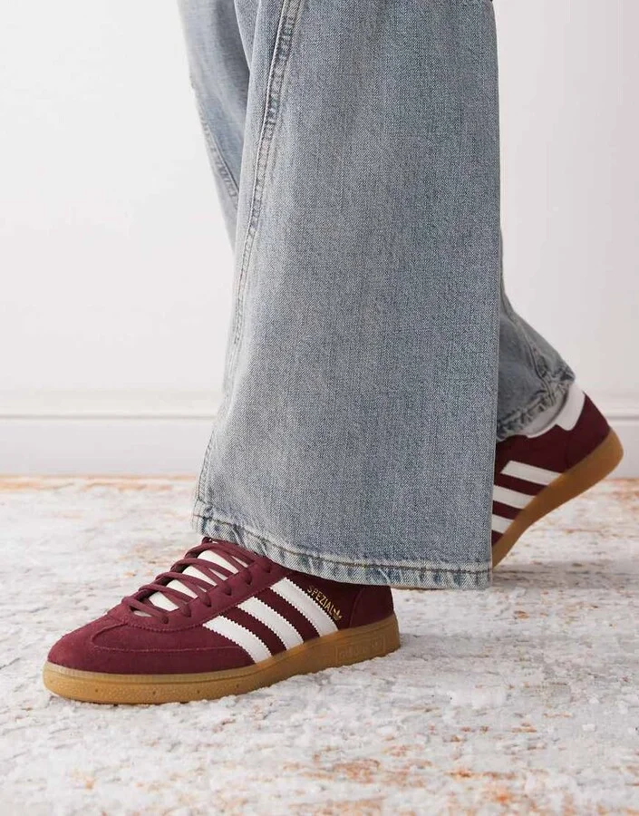 adidas Originals Handball Spezial sneakers in burgundy