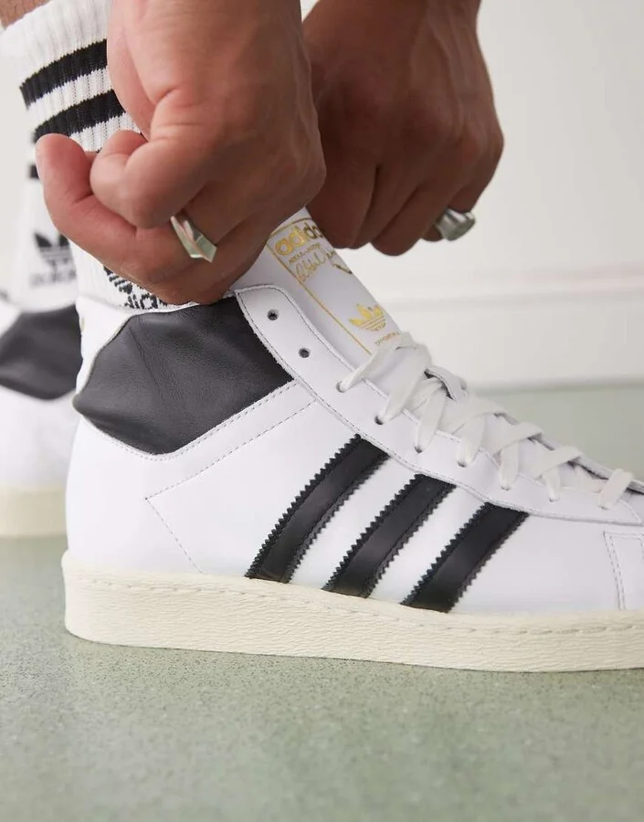adidas Originals Jabbar high top sneakers in white and black - Image 3