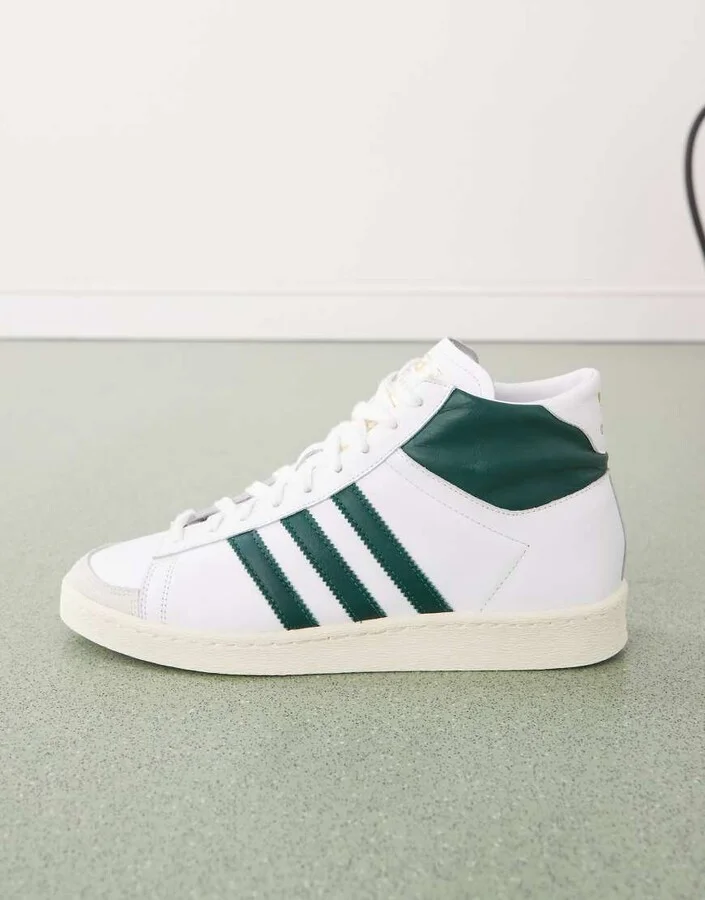 adidas Originals Jabbar high top sneakers in white and green - Image 2