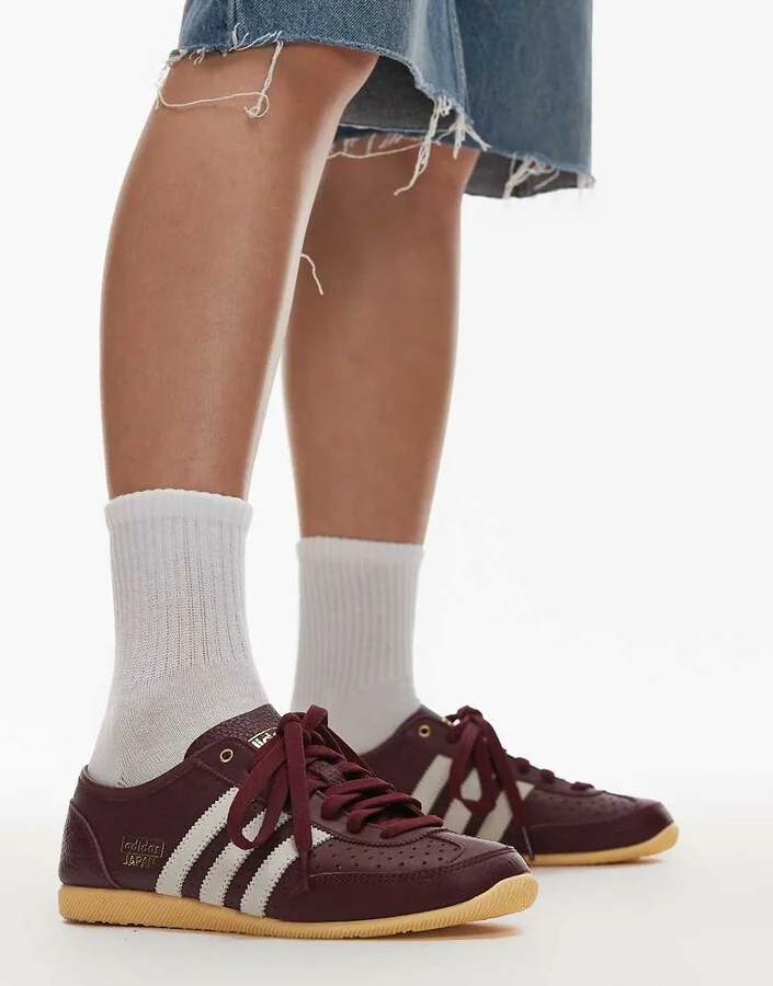 adidas Originals Japan Decon sneakers in burgundy - Image 3