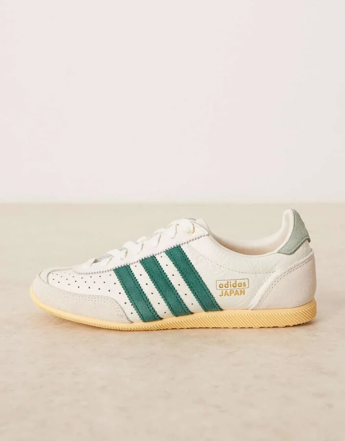 adidas Originals Japan low sneakers in white and green - Image 2