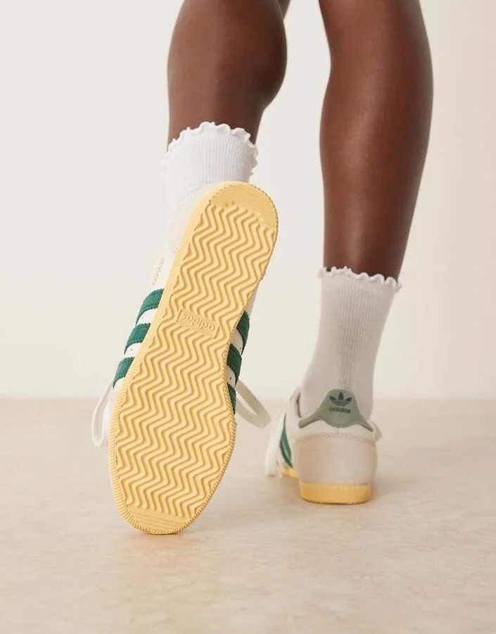 adidas Originals Japan low sneakers in white and green - Image 4