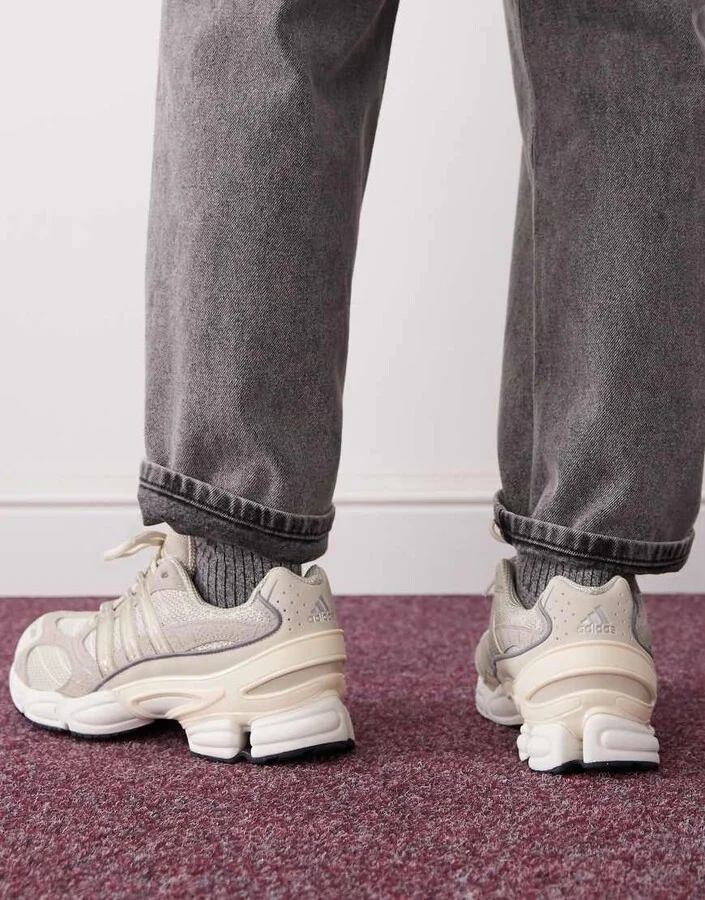 adidas Originals Ozweego Pro sneakers in beige - Image 3