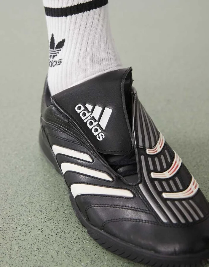 adidas Originals Predator Sala sneakers in black and silver - Image 3
