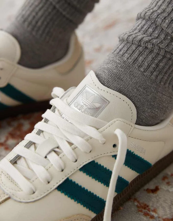 adidas Originals Samba OG sneakers in white and green - Image 3