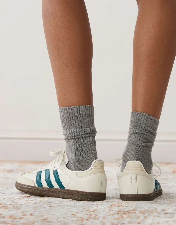 adidas Originals Samba OG sneakers in white and green - Image 4