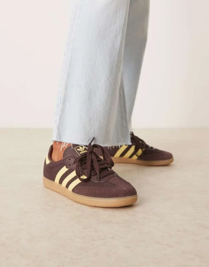 adidas Originals samba sneakers in burgundy and yellow - Image 3