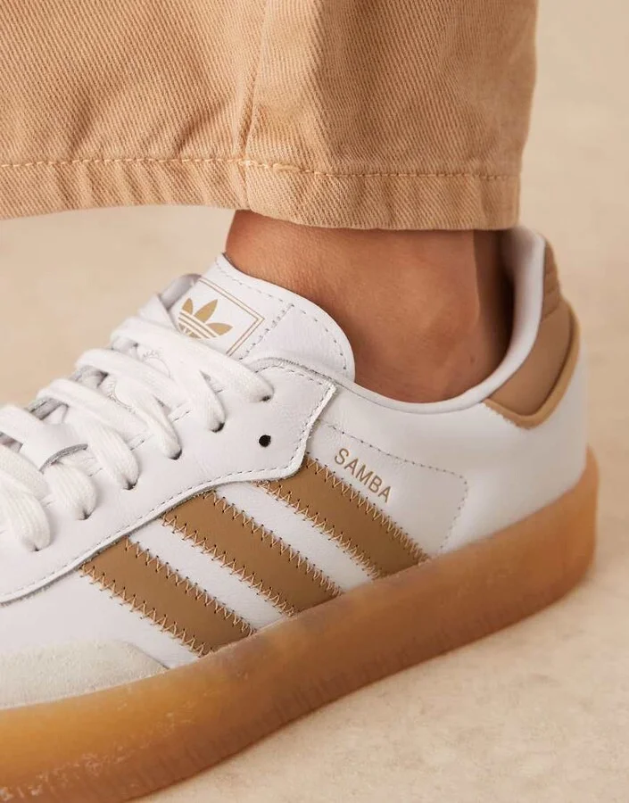 adidas Originals Sambae sneakers in white and brown - Image 4