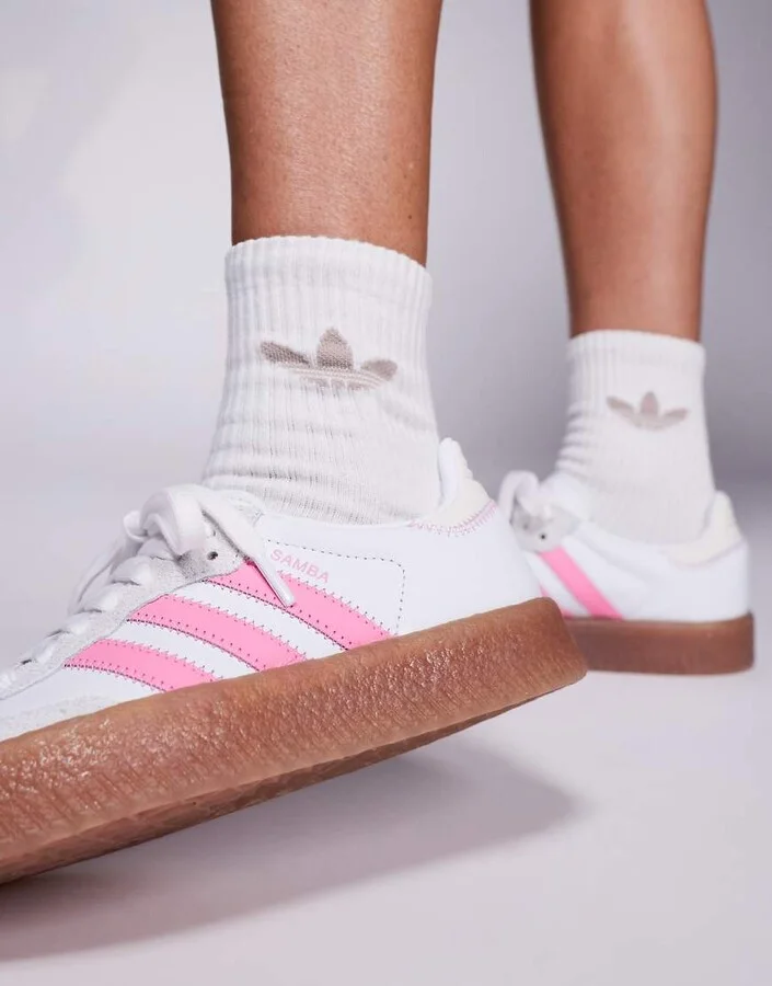 adidas Originals Sambae sneakers in white and pink - Image 4
