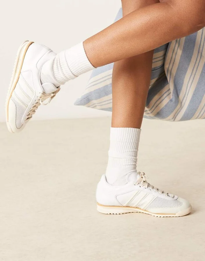 adidas Originals SL 72 OG sneakers in white - Image 3