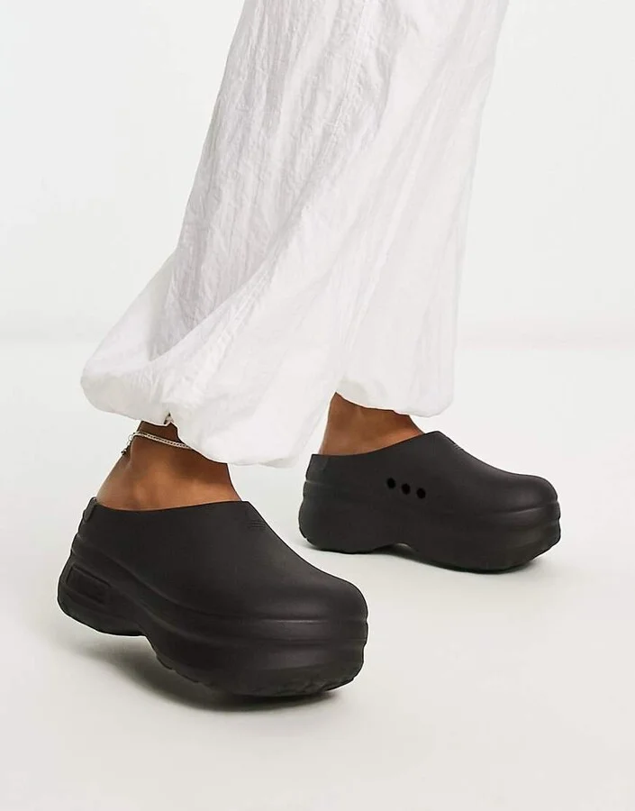 adidas Originals Stan mules in black - Image 2