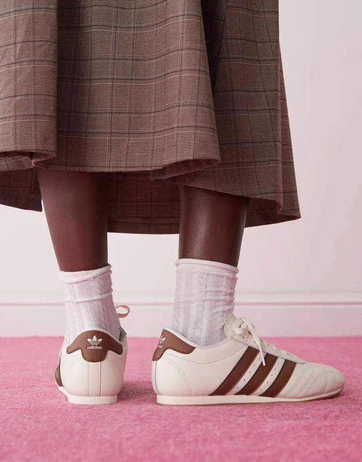 adidas Originals Taekwondo lace sneakers in off white and brown - Image 3