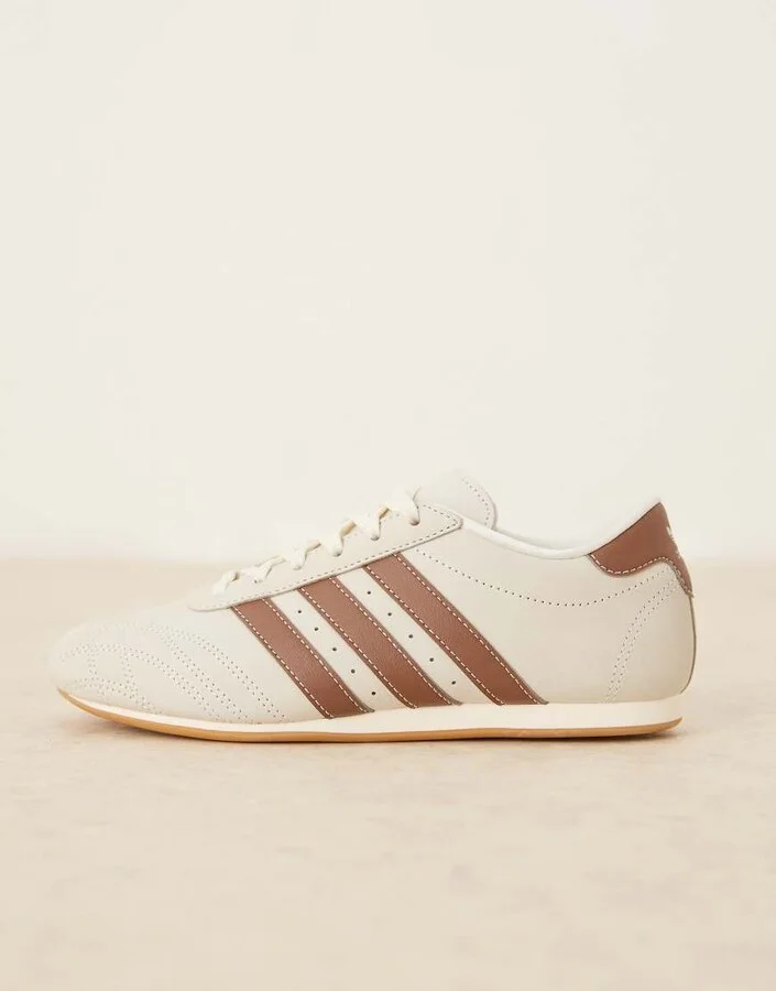 adidas Originals Taekwondo lace sneakers in off white and brown - Image 2
