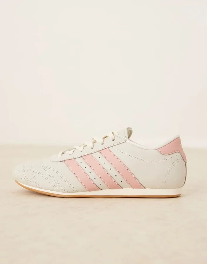 adidas Originals Taekwondo lace sneakers in off white and pink - Image 3