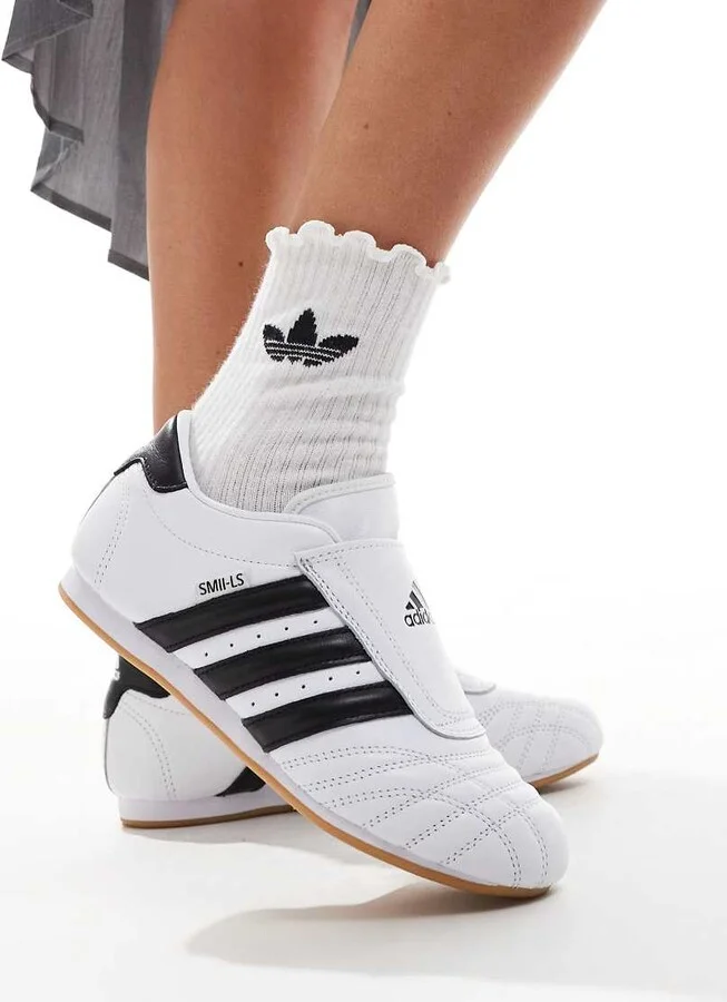 adidas Originals Taekwondo sneakers in white and black - Image 3