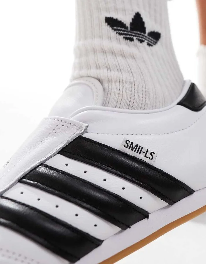 adidas Originals Taekwondo sneakers in white and black - Image 4