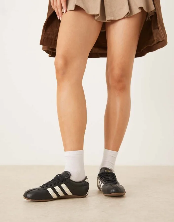 adidas Originals Tokyo sneakers in black and white - Image 4
