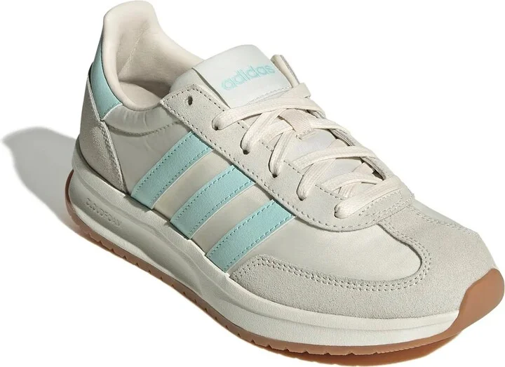 Off White/Light Blue
