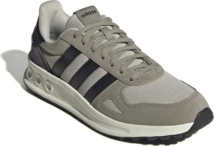 adidas Run 84 Jogger Sneaker