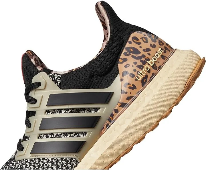 adidas Running Women's Ultraboost 1.0 Women's Shoes Black/Cyber Metallic/Warm Vanilla : 5 B - Medium - Image 7