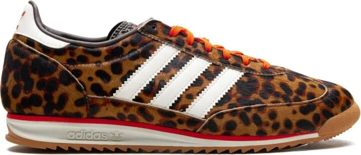 Adidas Sneakers