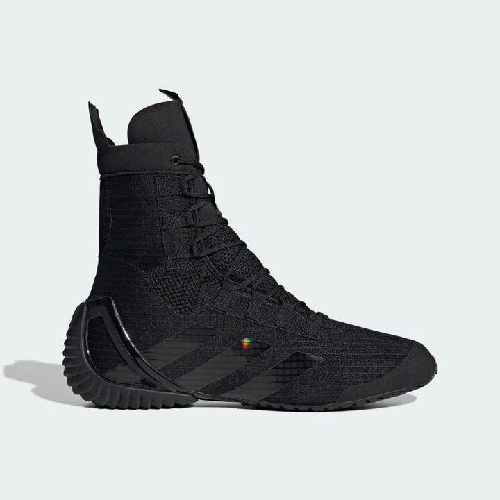 Core Black / Core Black / Carbon