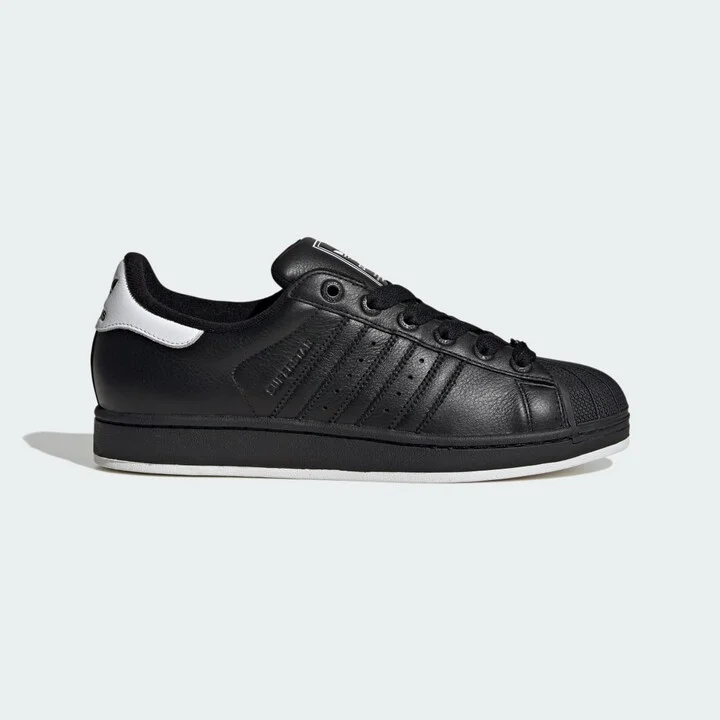 Core Black / Core Black / Cloud White