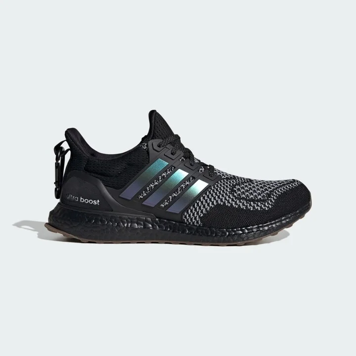 Core Black / Cloud White / Core Black