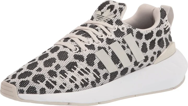 adidas Women's Swift Run 22 Sneaker