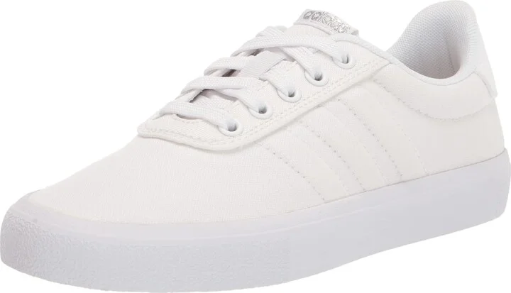 White/White/Silver Metallic