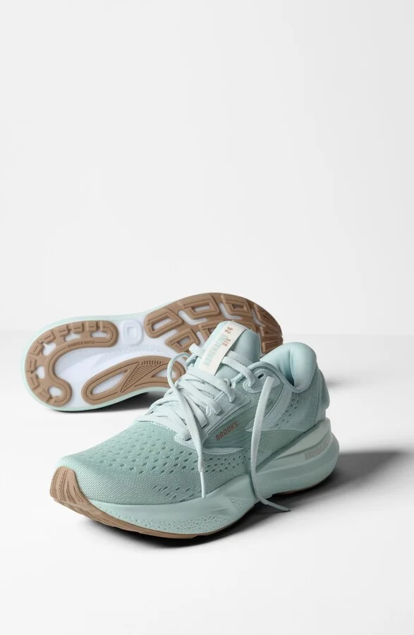 Adrenaline GTS 24 Running Shoe - Image 8
