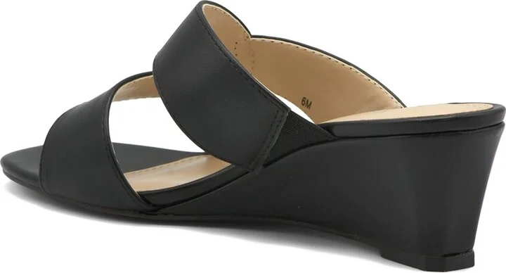 Adrienne Vittadini Aiden Wedge Sandal - Image 2