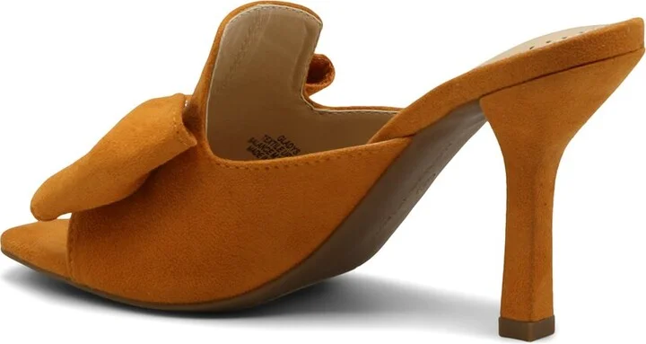 Adrienne Vittadini Gladys Sandal - Image 2